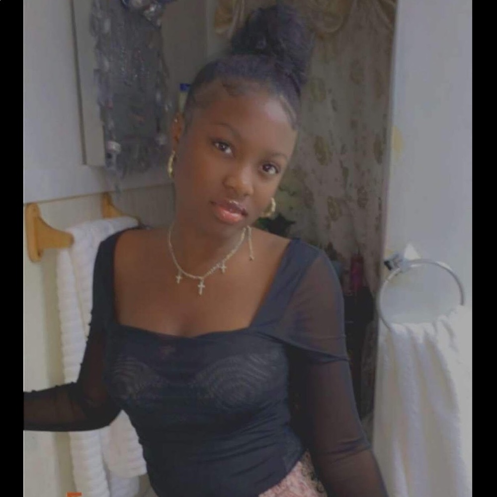 Meet your Posher, Celeste